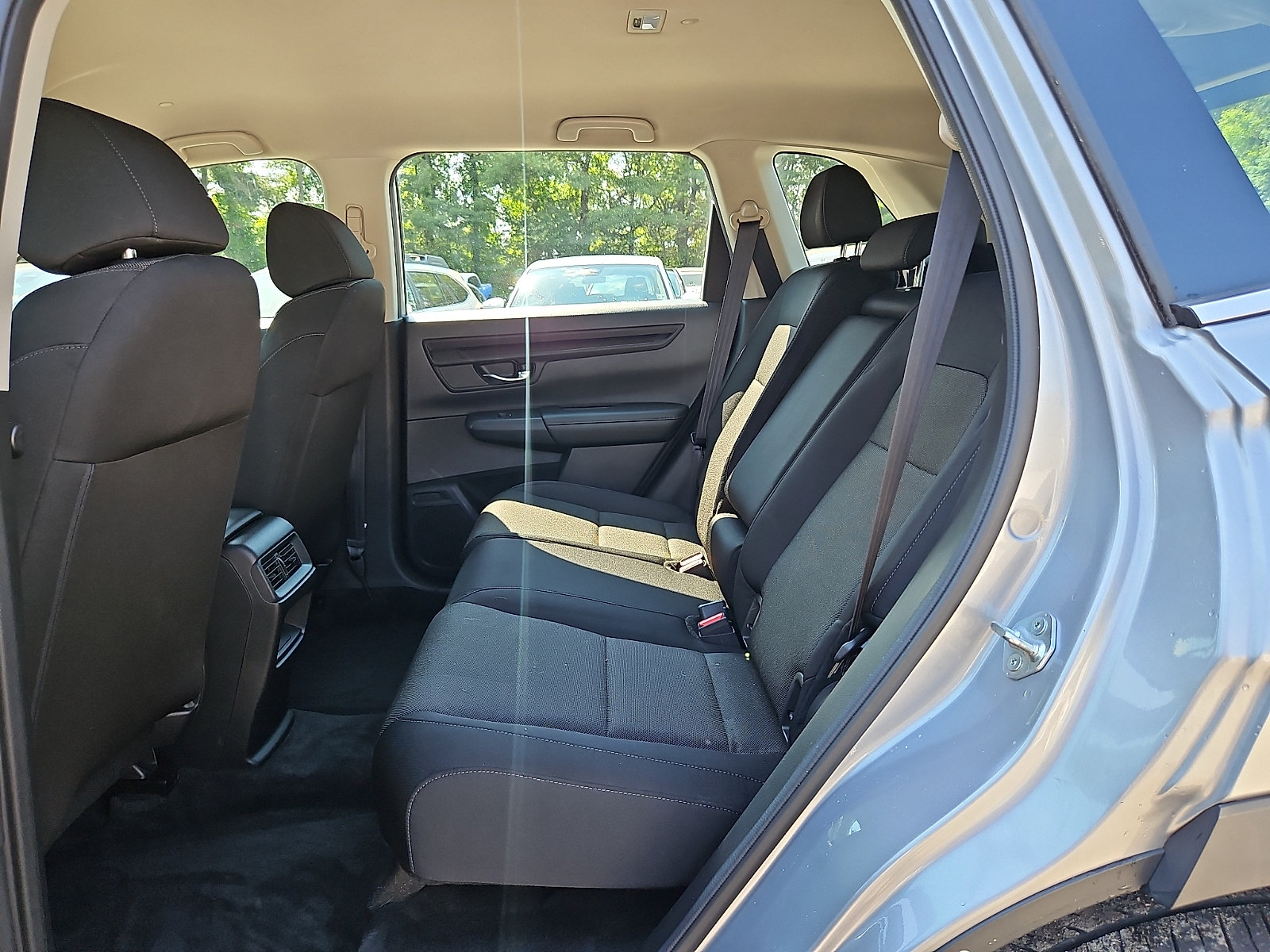 Used 2023 Honda CR-V LX image 12