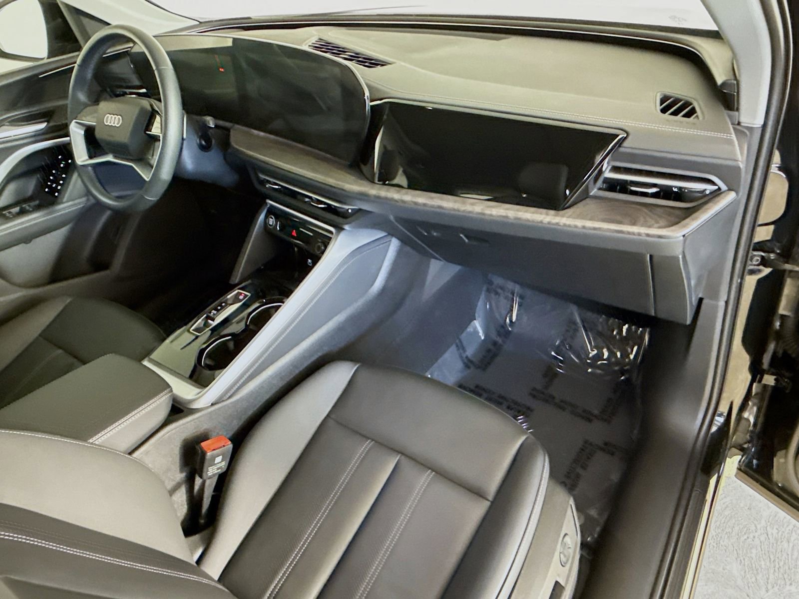 Certified 2025 Audi Q5 Premium w/ Convenience Package AWD/4WD image 29