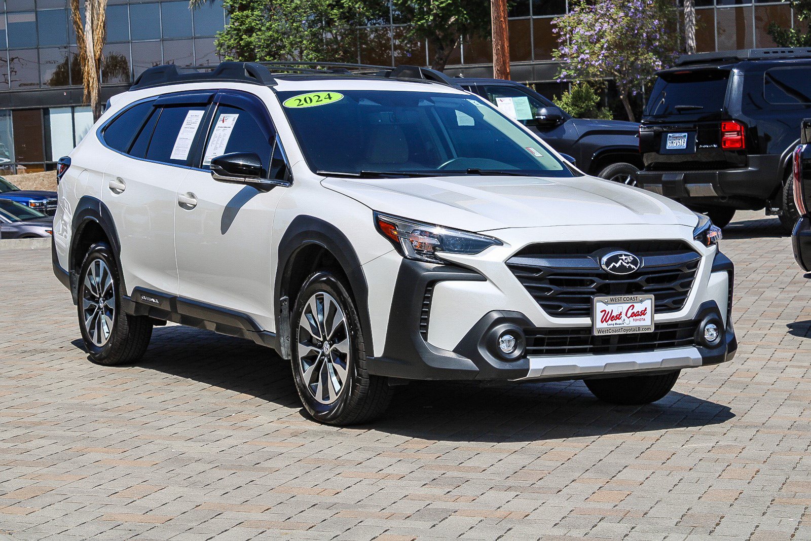 Used 2024 Subaru Outback Limited AWD/4WD image 3