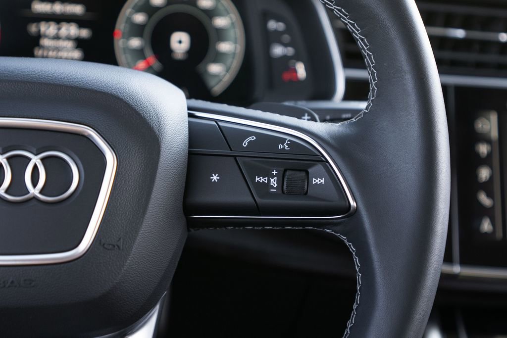 Used 2025 Audi Q7 2.0T Premium Plus w/ Premium Plus Package image 28