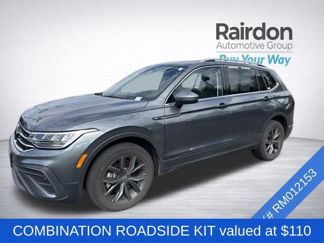 Used 2024 Volkswagen Tiguan SE AWD/4WD image 3