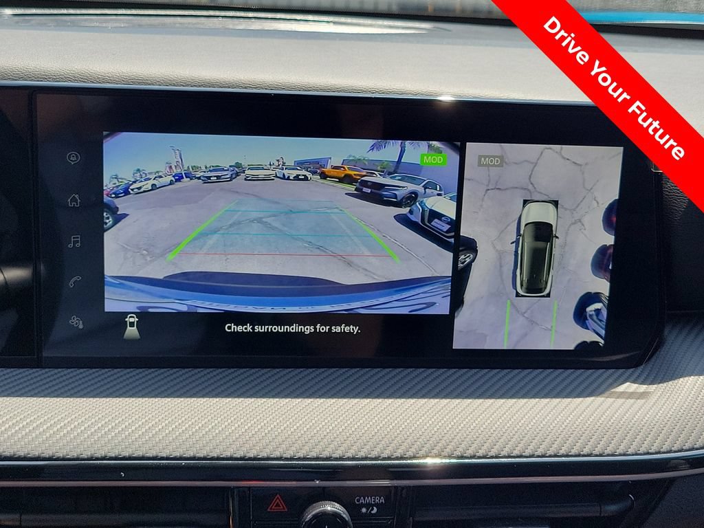 Certified 2025 Nissan Kicks SR FWD image 12