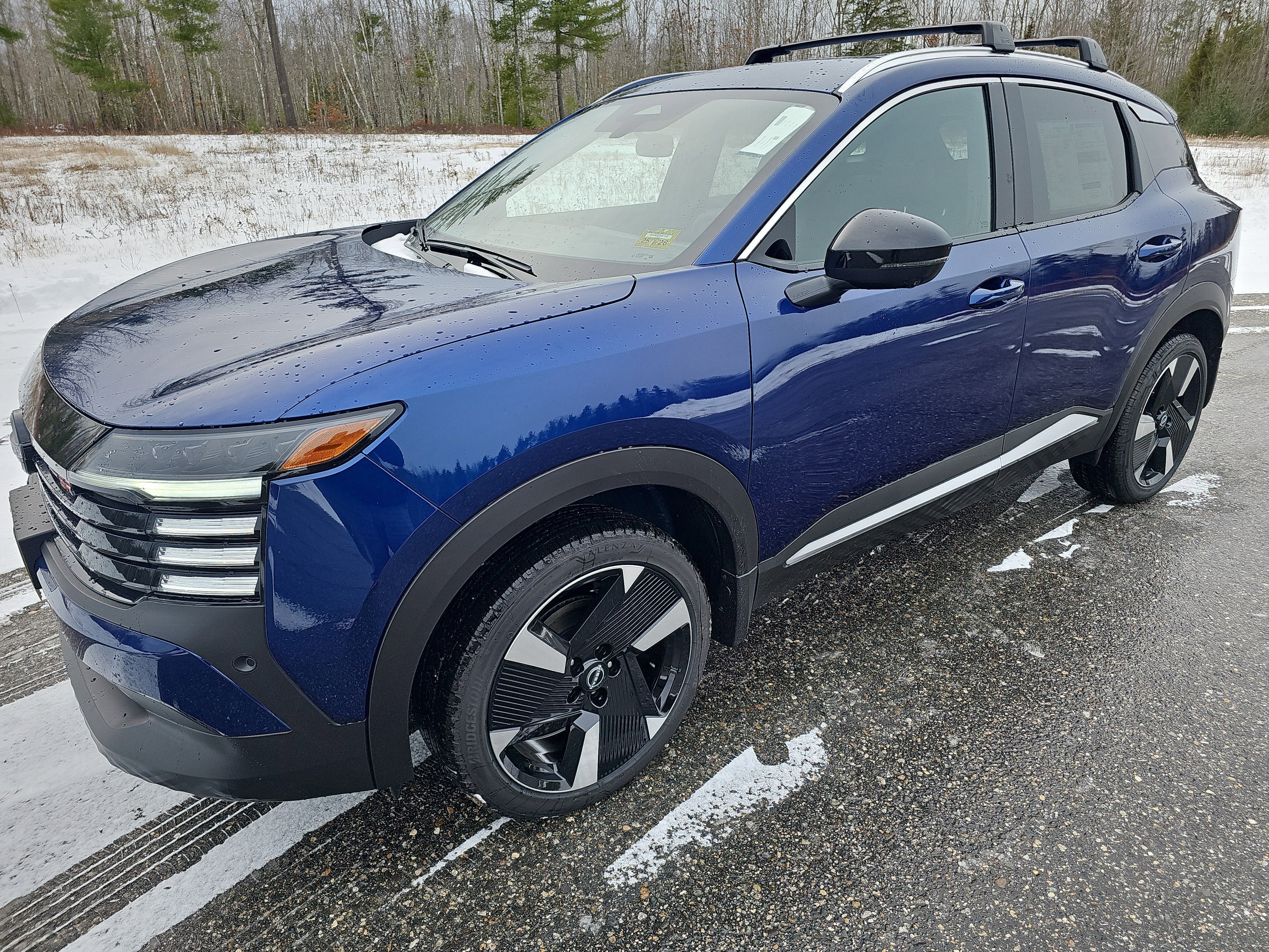 New 2026 Nissan Kicks SR w/ Cold Weather Package AWD/4WD image 1