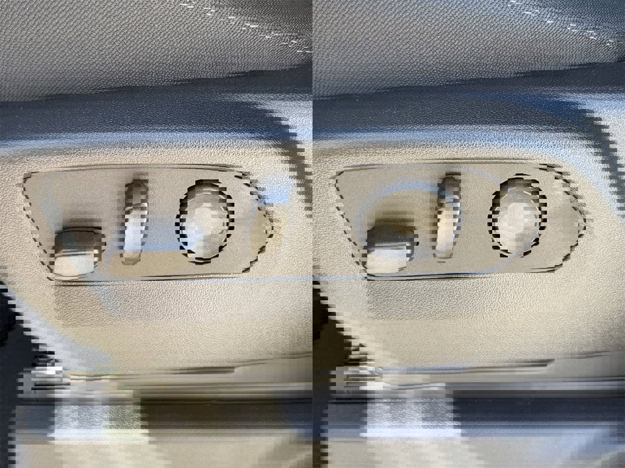 New 2026 Chevrolet Silverado 1500 Custom w/ LPO, Dark Essentials Package image 22