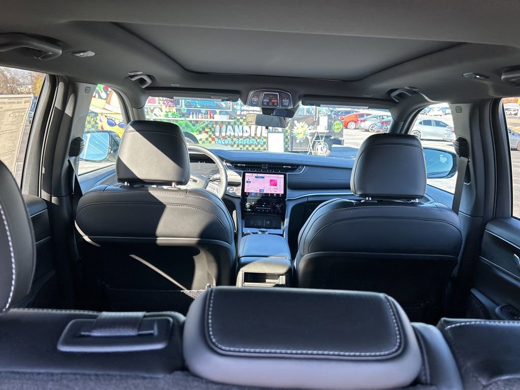 New 2025 Jeep Grand Cherokee Limited image 29