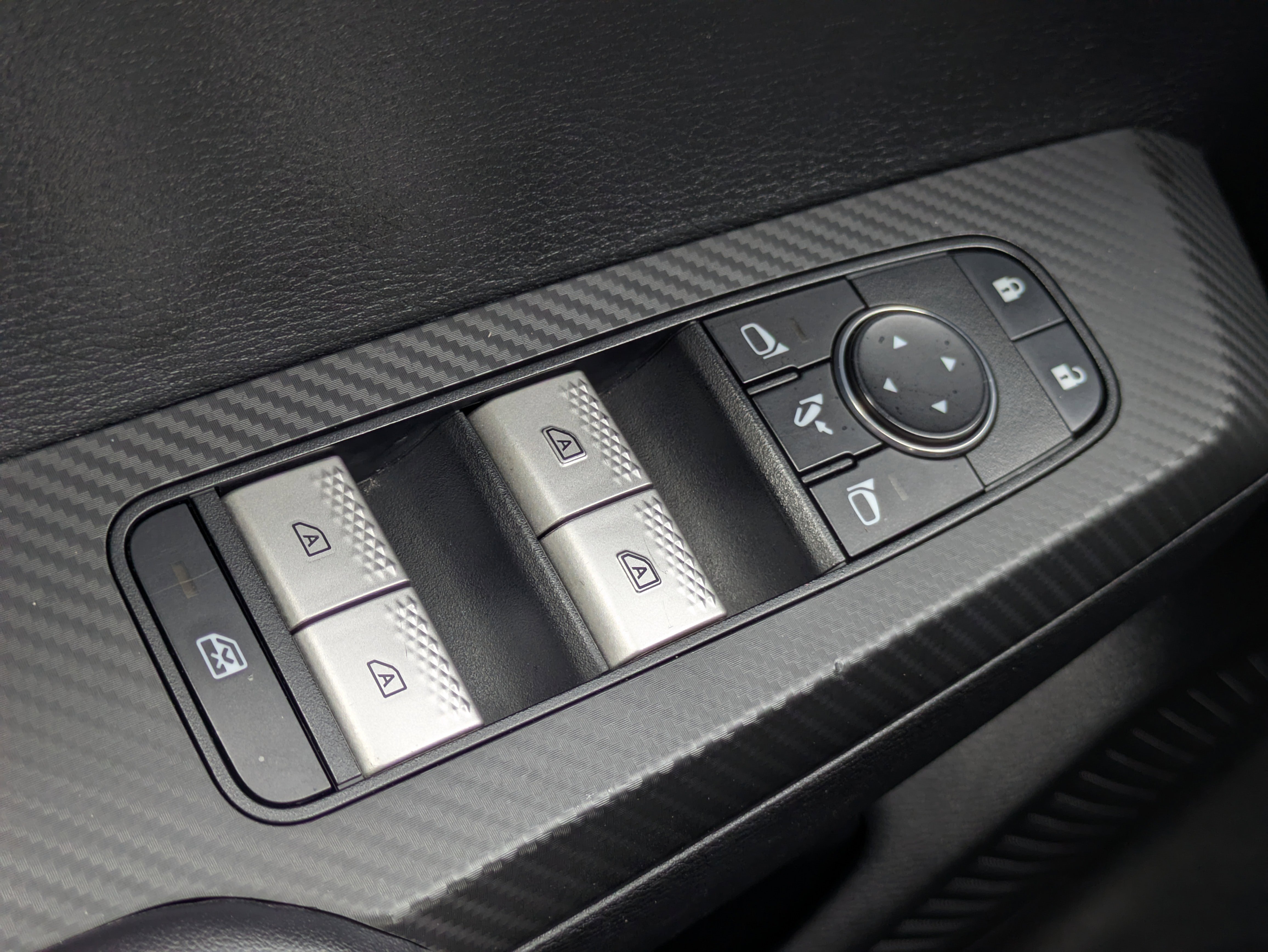 Used 2024 Mitsubishi Outlander SE FWD image 15