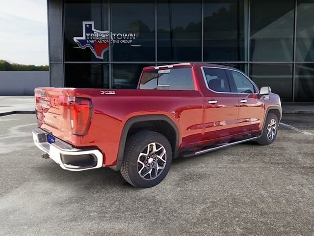 New 2025 GMC Sierra 1500 SLT image 2