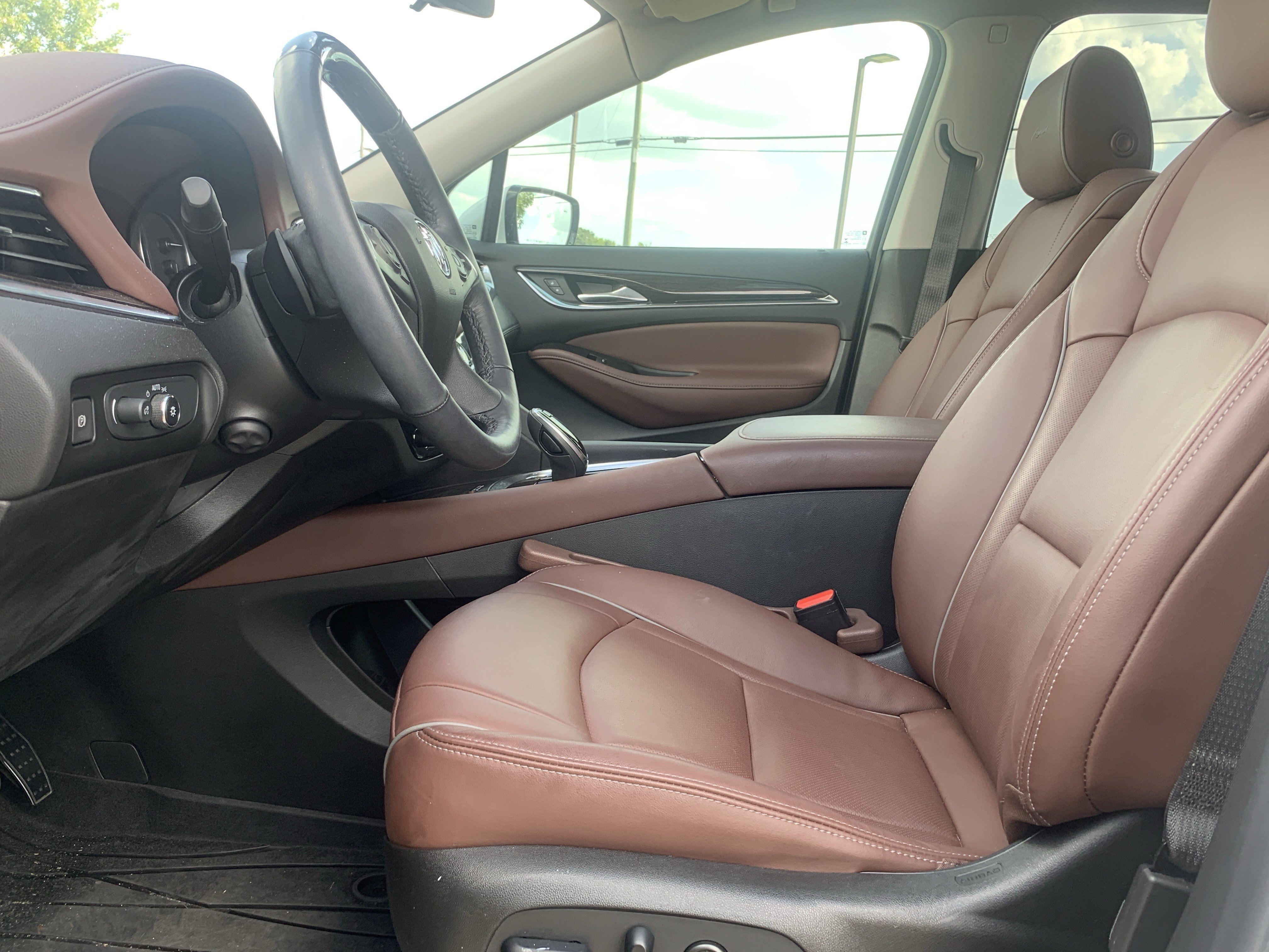 Used 2021 Buick Enclave Avenir w/ Avenir Technology Package FWD image 30