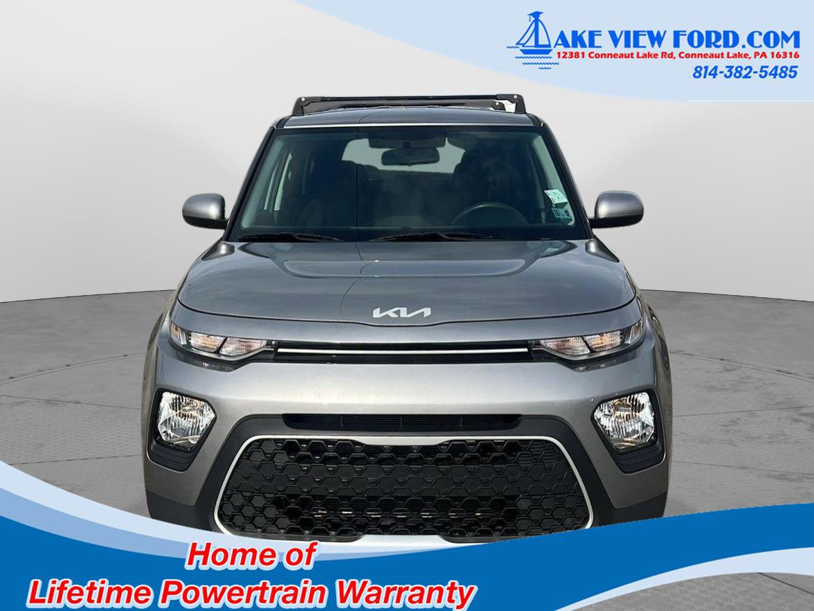 Used 2022 Kia Soul LX image 12