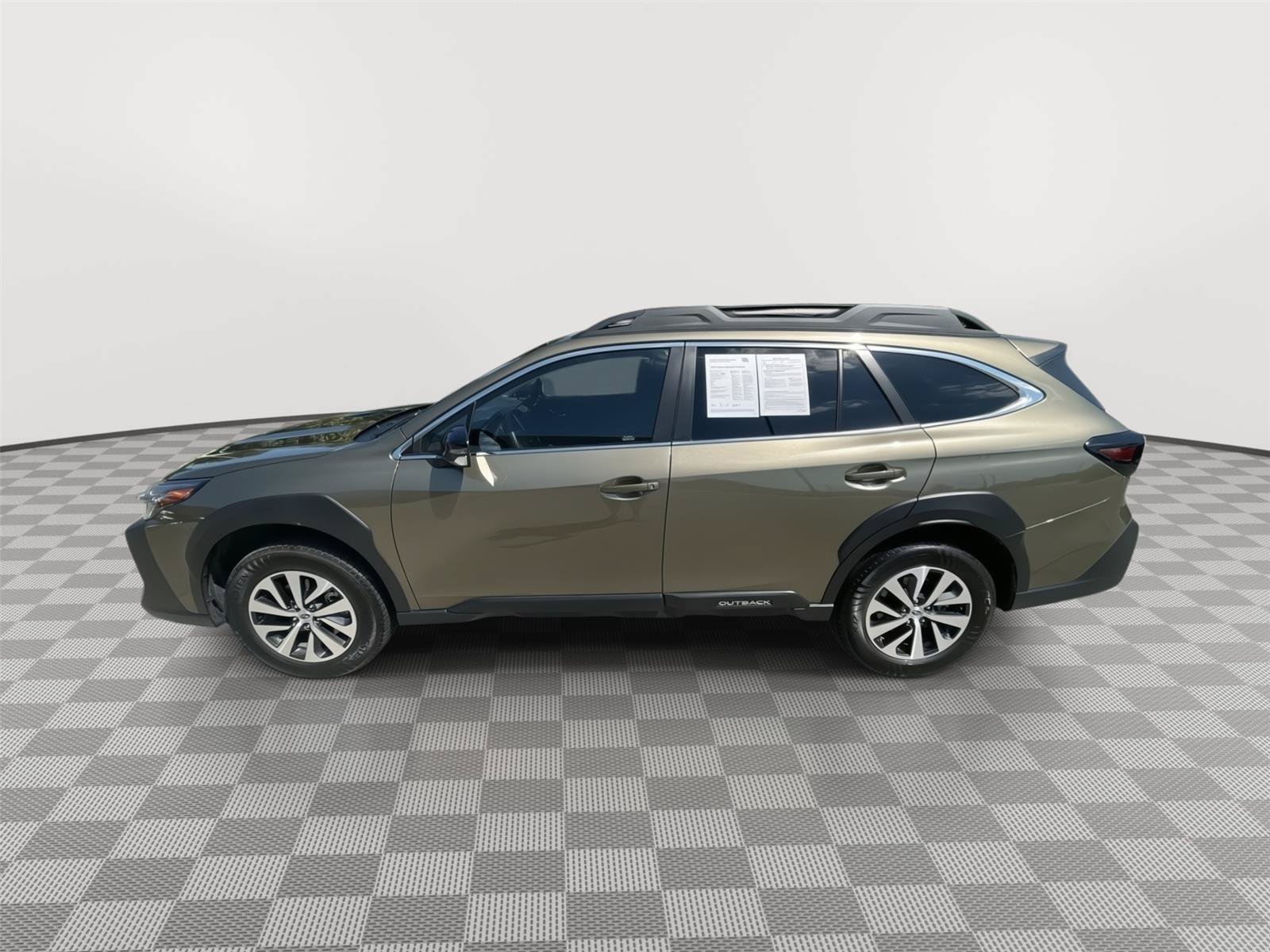 Certified 2025 Subaru Outback Premium w/ Popular Package #1A AWD/4WD image 11