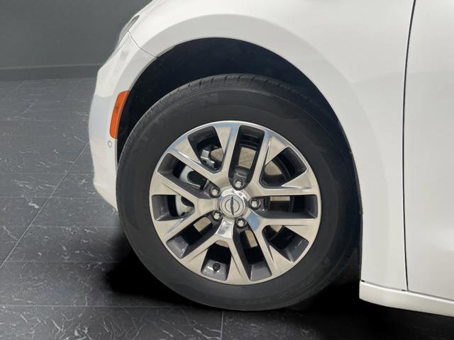 Certified 2024 Chrysler Pacifica Pinnacle image 42
