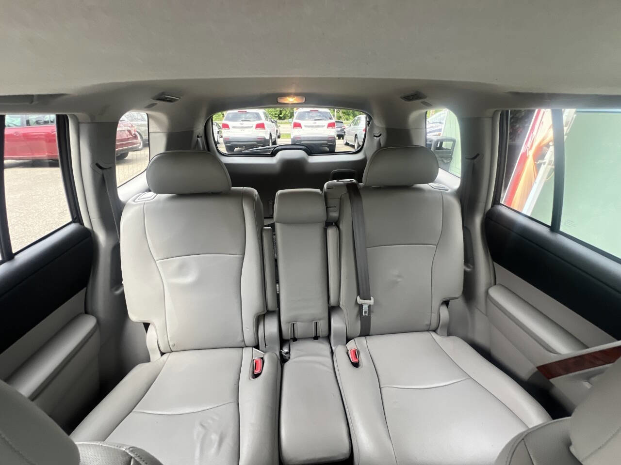 Used 2013 Toyota Highlander Limited image 18