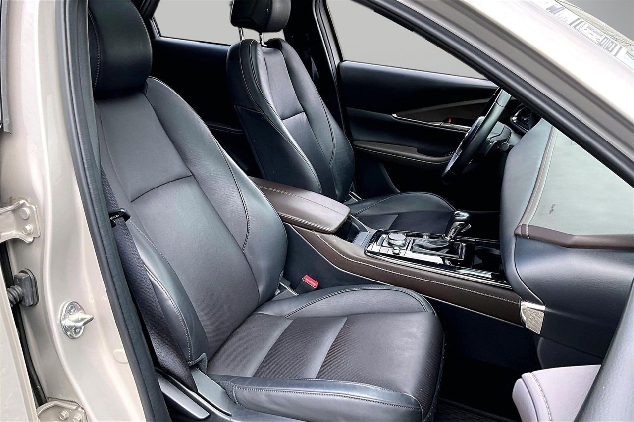 Used 2022 MAZDA CX-30 AWD 2.5 S w/ Premium Package image 24