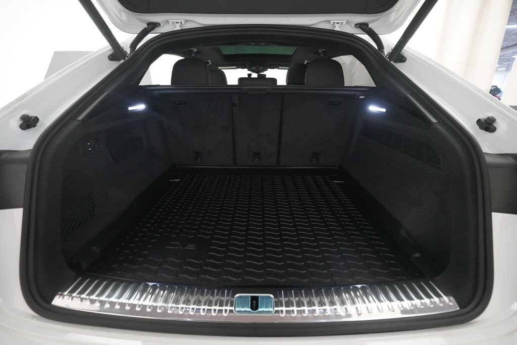 New 2026 Audi Q8 Premium Plus AWD/4WD image 10