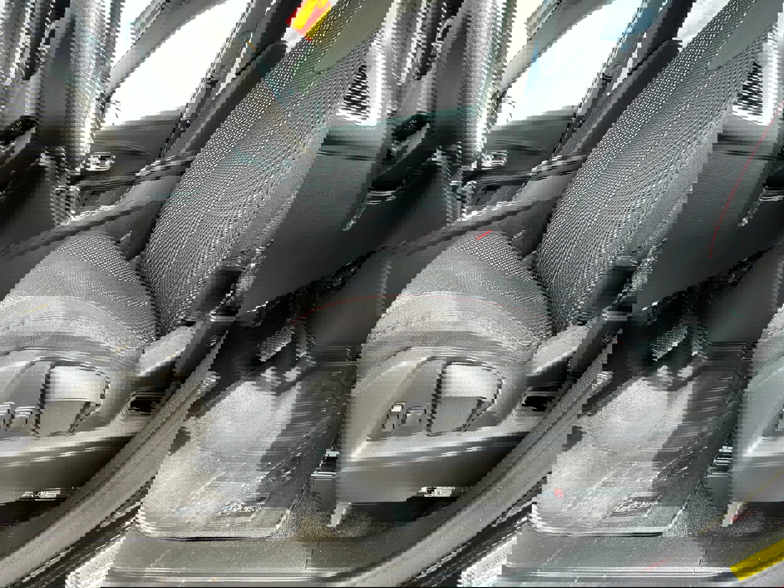 Used 2017 Chevrolet Equinox LT image 12