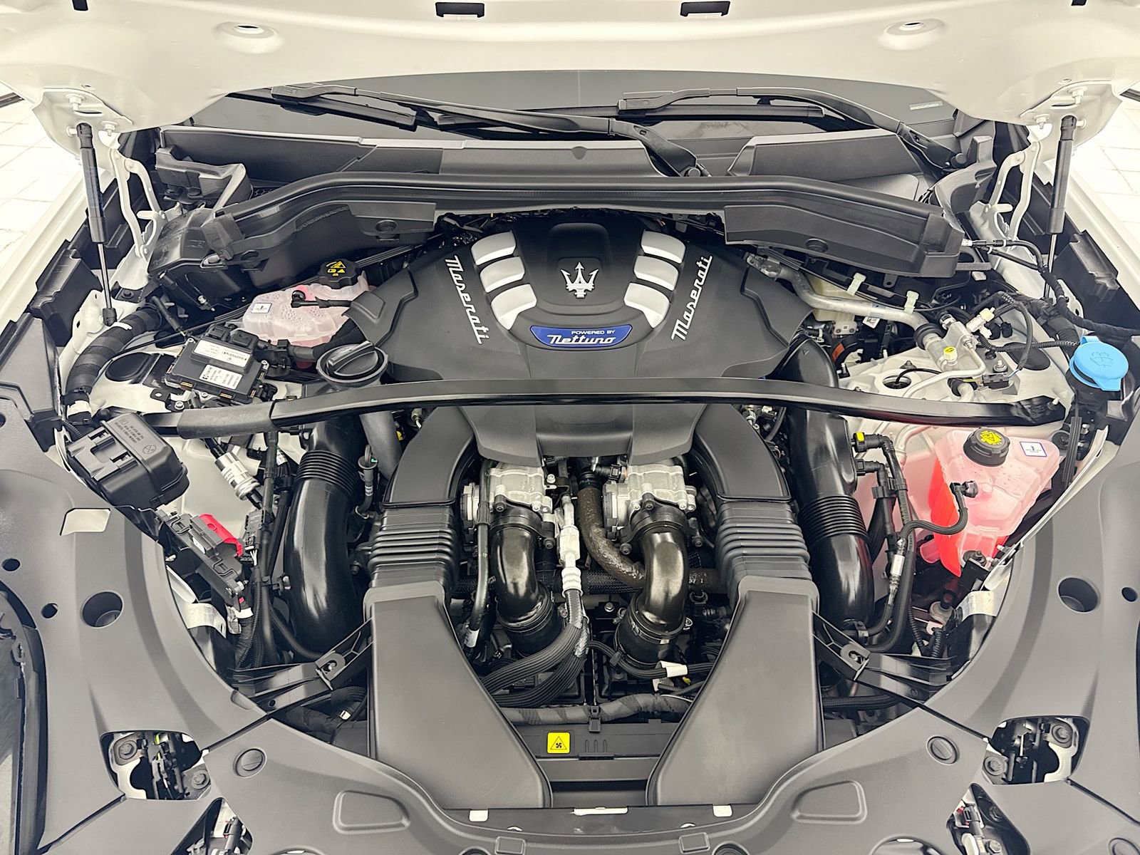 New 2026 Maserati Grecale Modena image 30