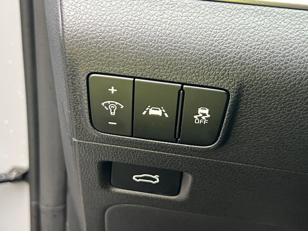 Used 2022 Kia K5 GT-Line image 24