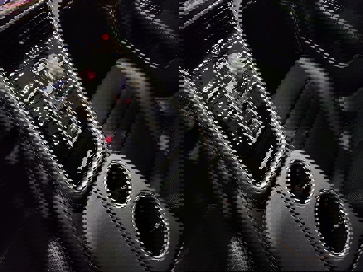 Used 2023 Porsche Panamera image 39