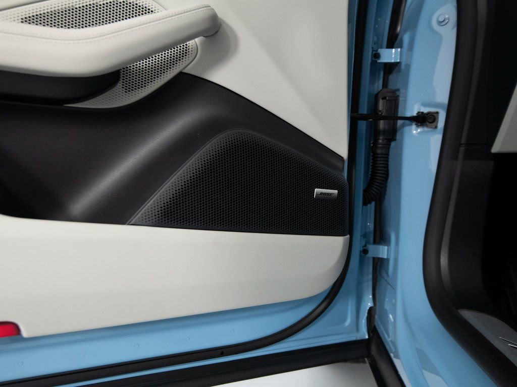 New 2026 Porsche Macan 4S Electric image 22