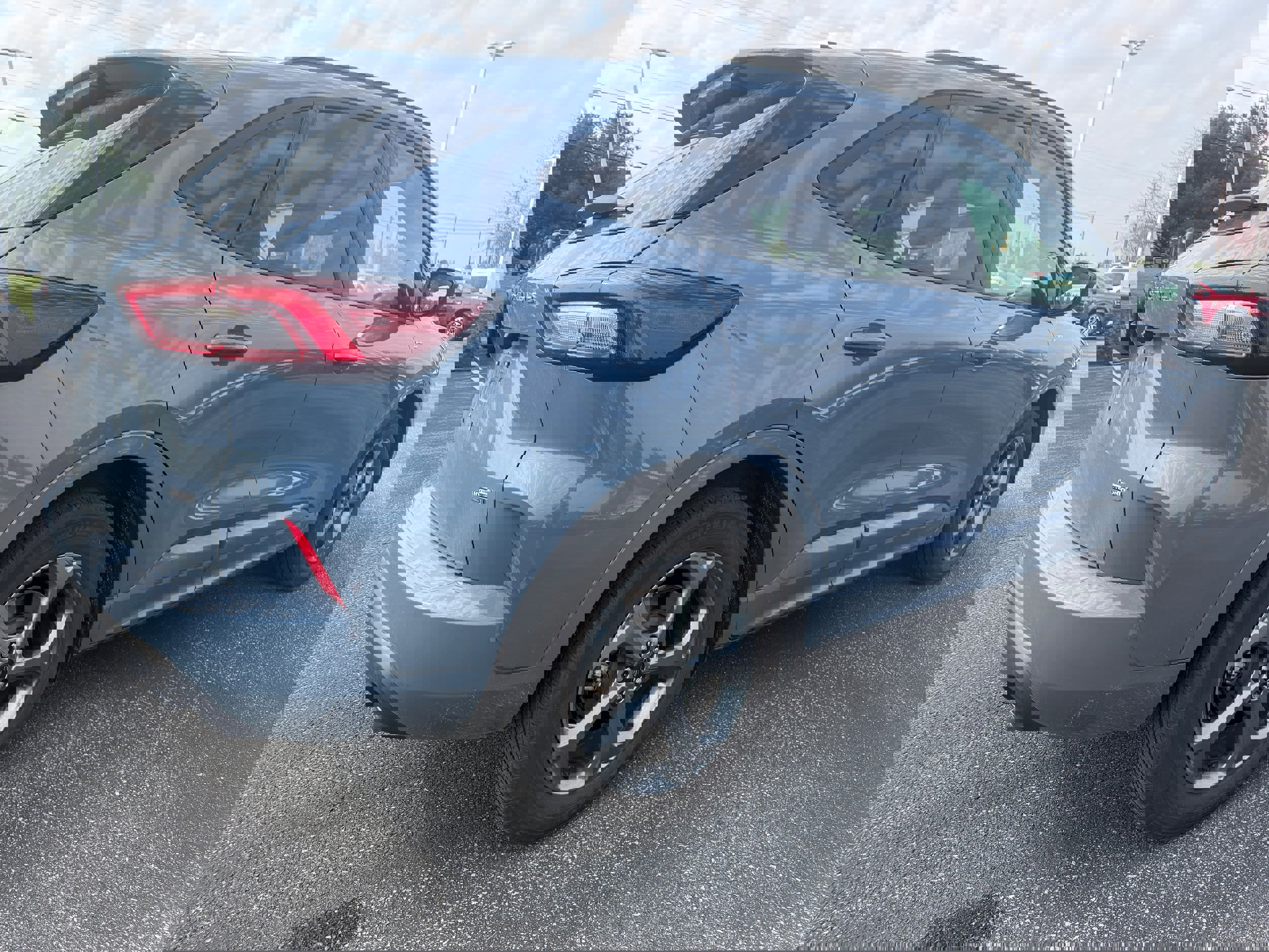 Used 2024 Ford Escape ST-Line w/ Equipment Group 301A image 5