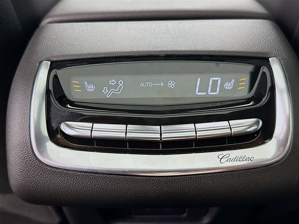 Certified 2025 Cadillac XT6 Sport w/ Technology Package AWD/4WD image 26