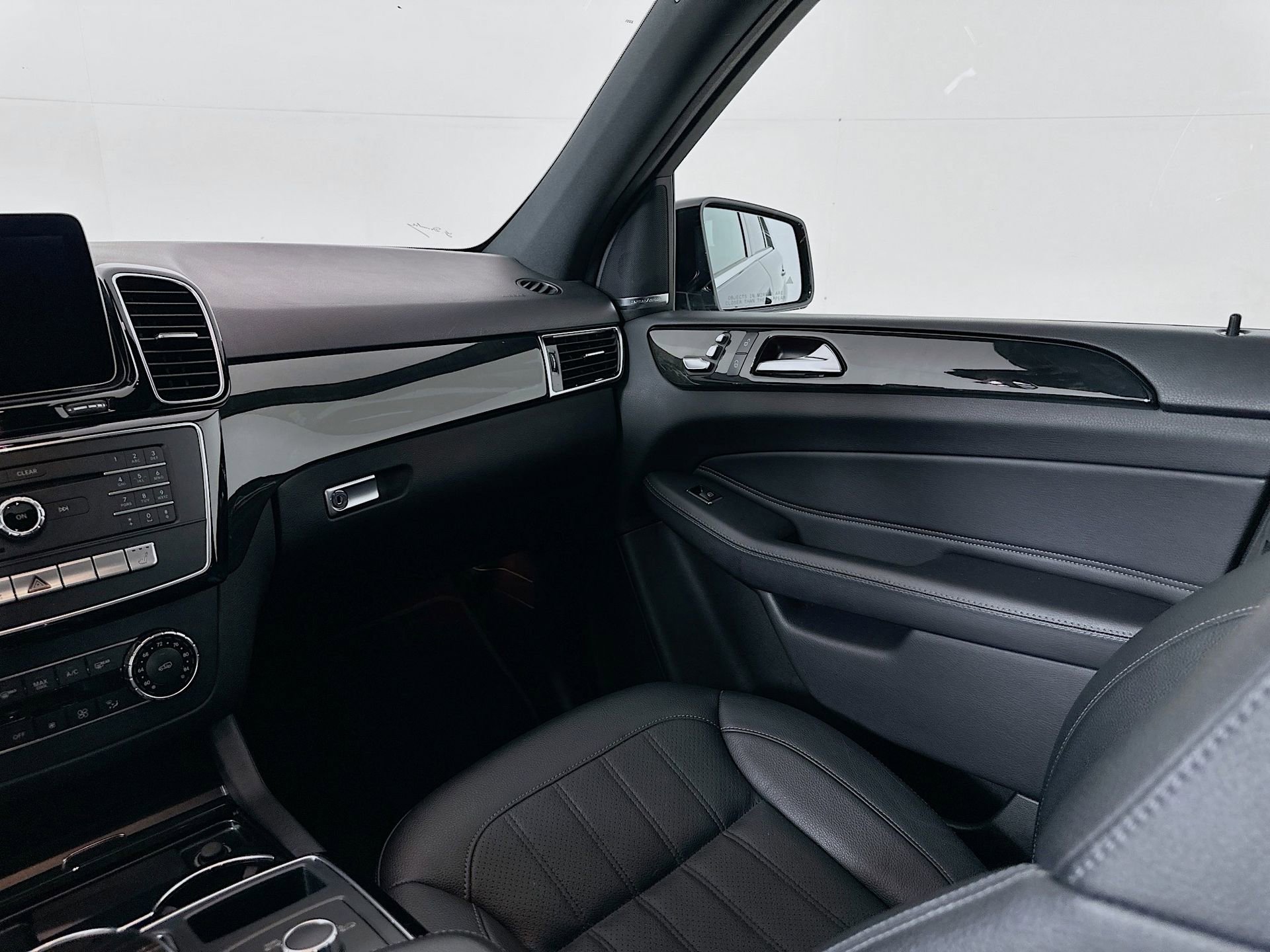Used 2018 Mercedes-Benz GLE 350 image 24