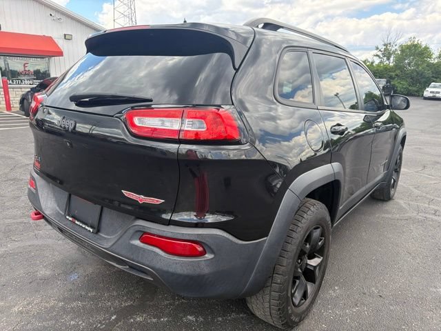 Used 2016 Jeep Cherokee Trailhawk AWD/4WD image 7