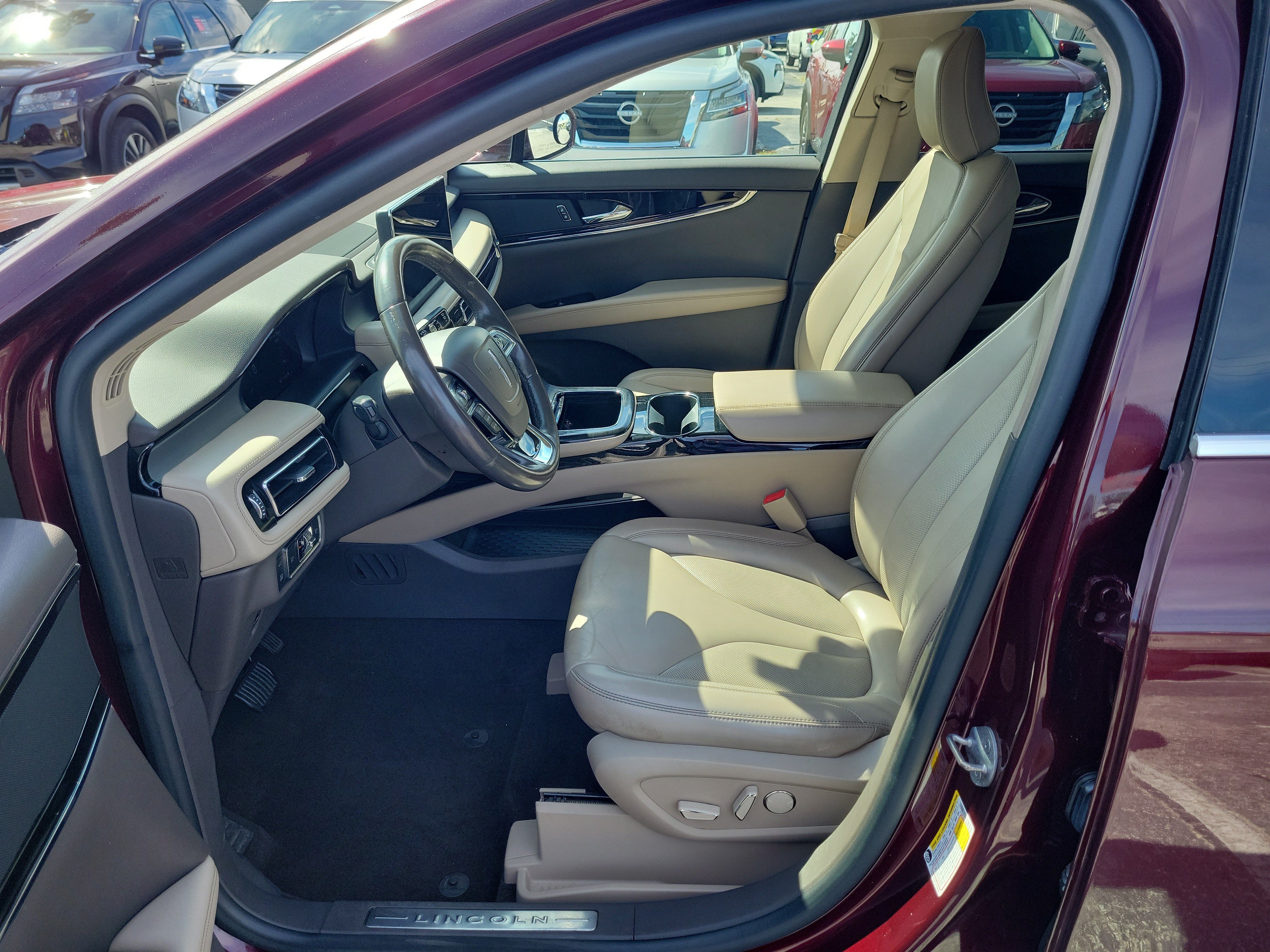 Used 2021 Lincoln Nautilus AWD w/ Equipment Group 101A image 12