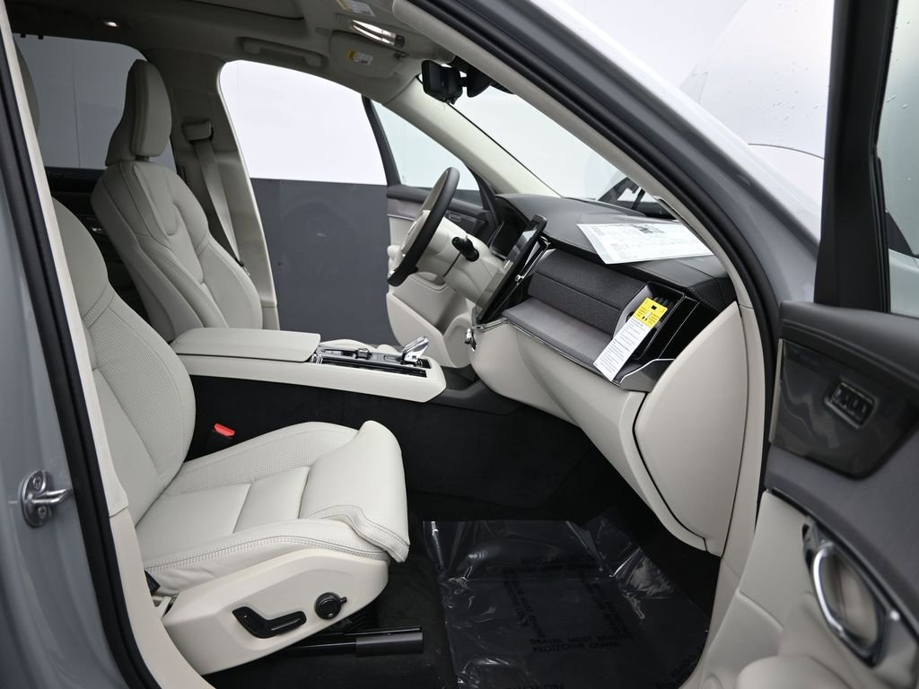 New 2026 Volvo XC90 B6 Ultra w/ Lounge Package image 15