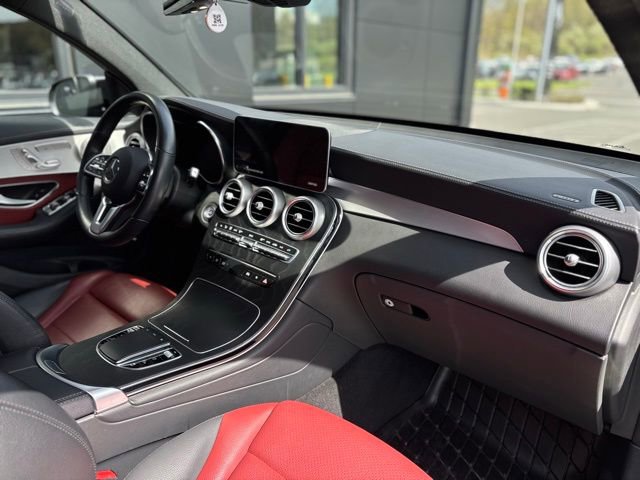 Used 2023 Mercedes-Benz GLC 300 4MATIC Coupe image 57