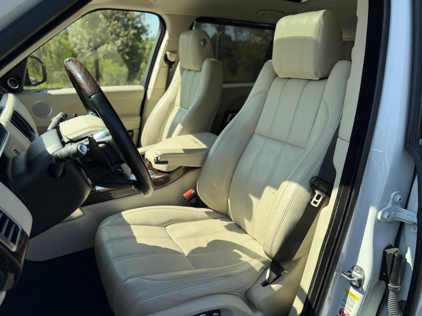Used 2015 Land Rover Range Rover Long Wheelbase Supercharged AWD/4WD image 31