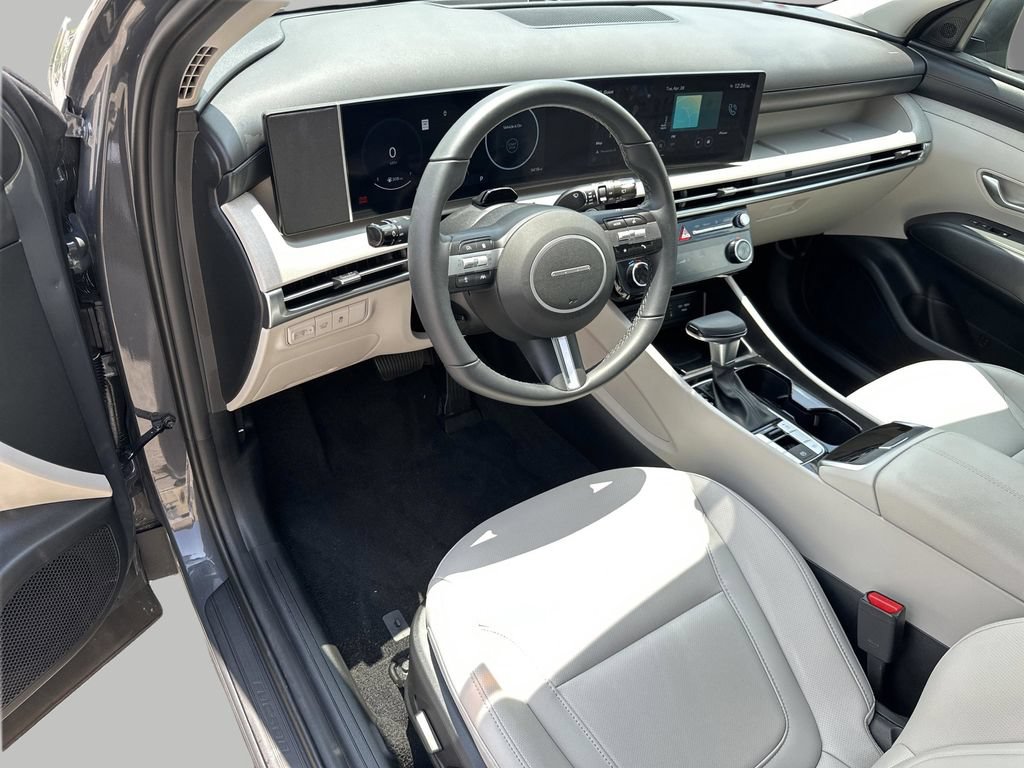 New 2026 Hyundai Tucson SEL FWD image 8