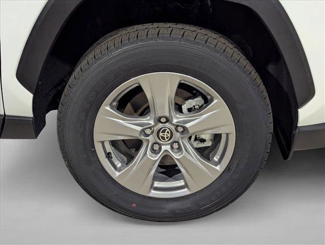 New 2025 Toyota RAV4 LE image 9