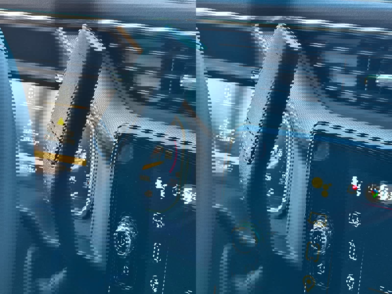 New 2026 GMC Sierra 2500 Denali w/ Technology Package image 20