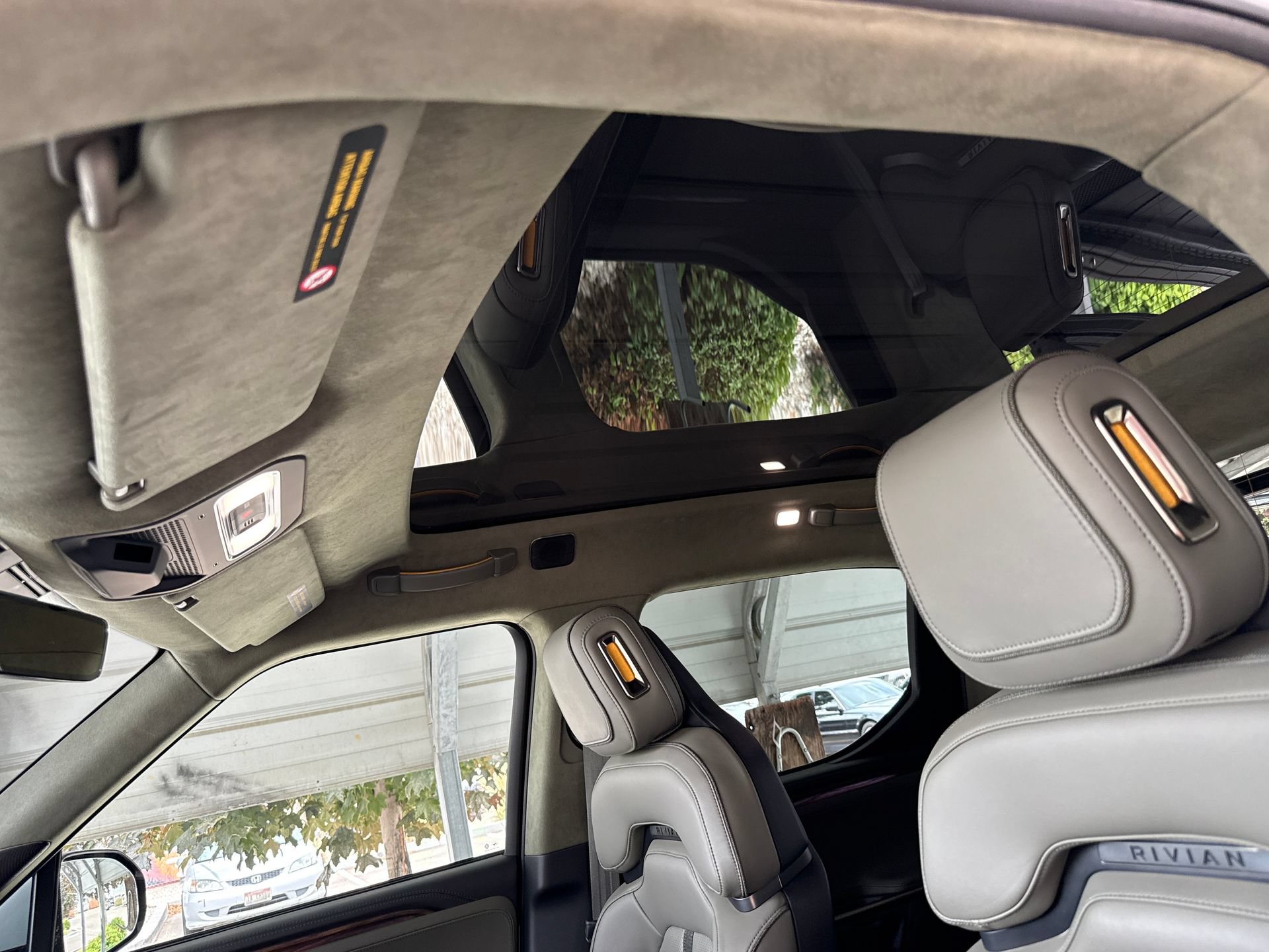 Used 2022 Rivian R1T Launch Edition AWD/4WD image 21