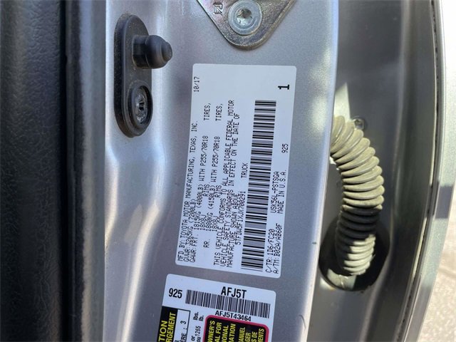 Used 2018 Toyota Tundra SR5 w/ SR5 Upgrade Package image 32