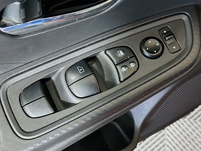Used 2024 Nissan Versa SV FWD image 20