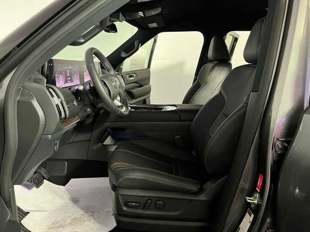 New 2025 Nissan Armada SL image 11