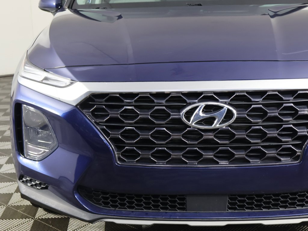 Used 2020 Hyundai Santa Fe SE image 10