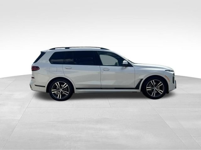 Certified 2025 BMW X7 xDrive40i w/ M Sport Package AWD/4WD image 10