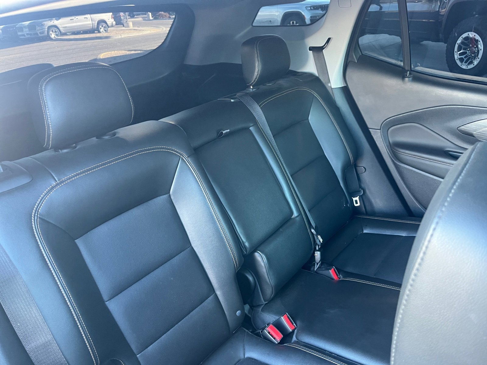 Used 2020 GMC Terrain SLT w/ Preferred Package image 18