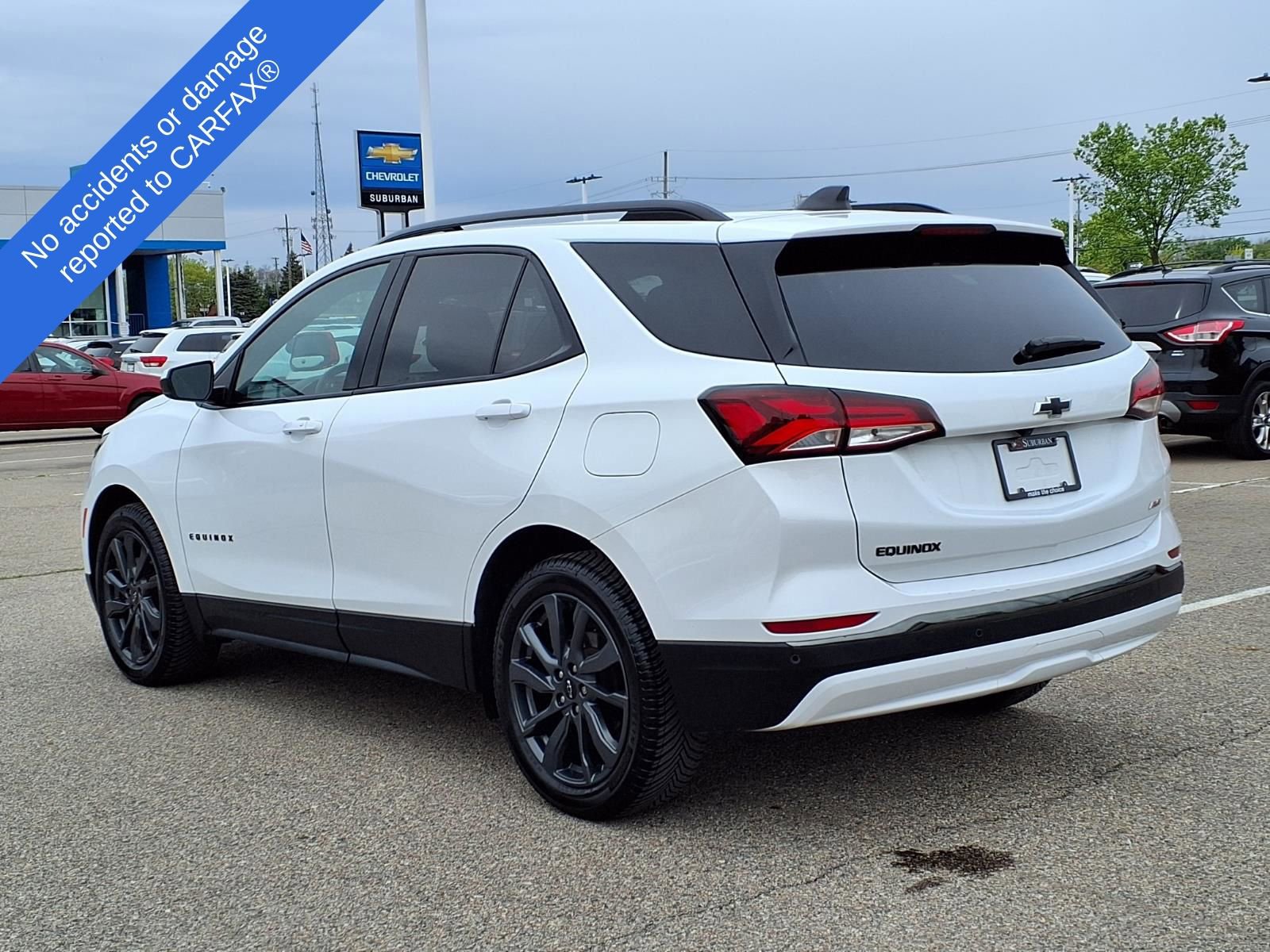 Used 2022 Chevrolet Equinox RS w/ LPO, Floor Liner Package FWD image 8