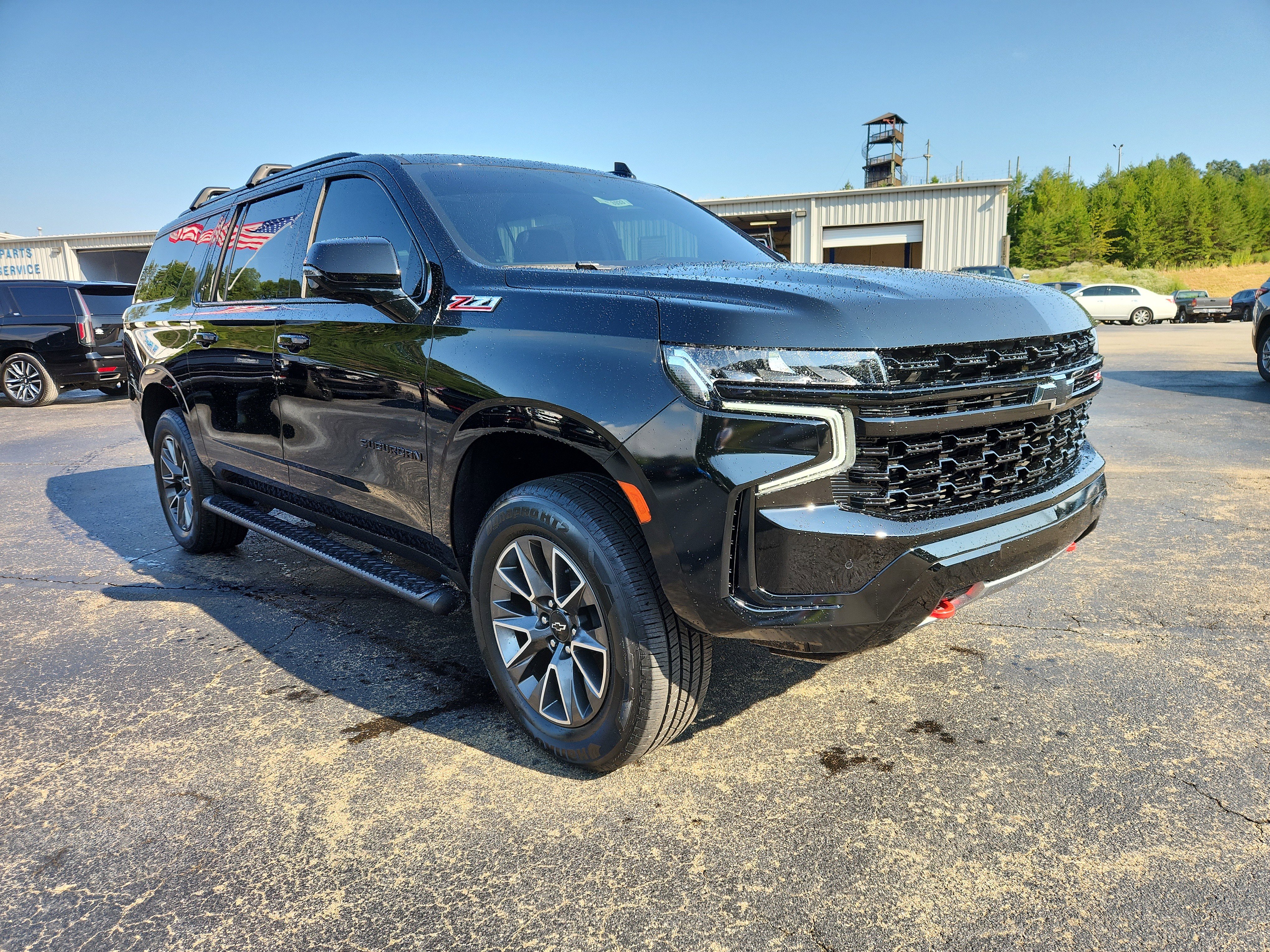 Used 2023 Chevrolet Suburban Z71 w/ Z71 Off-Road Package image 11