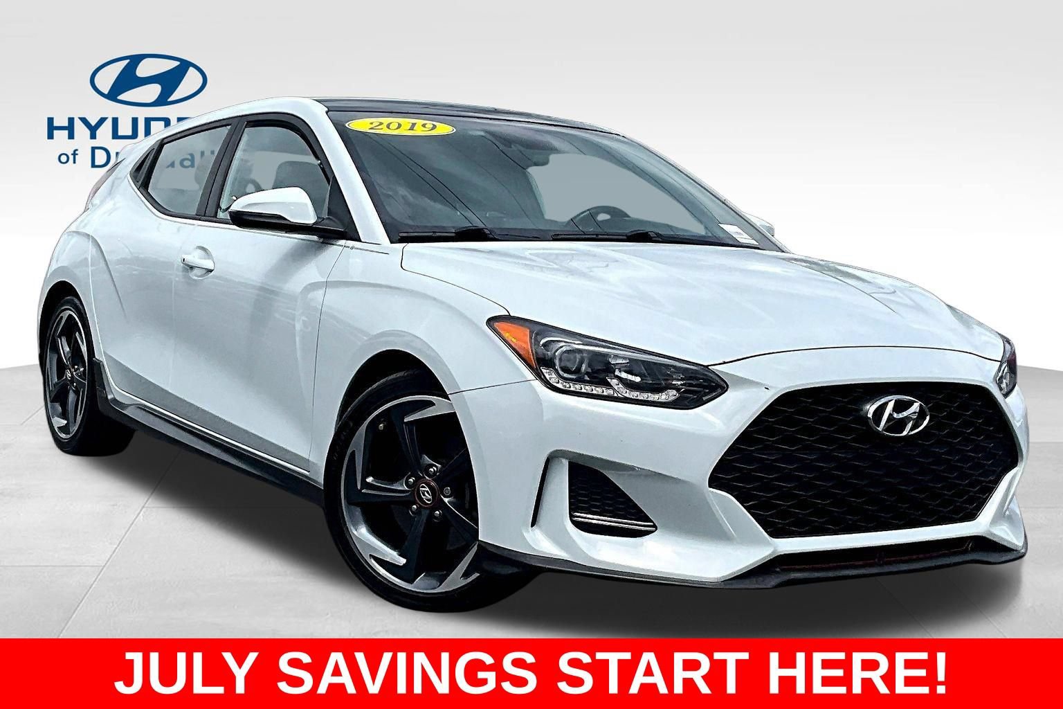 Used 2019 Hyundai Veloster Turbo FWD image 2