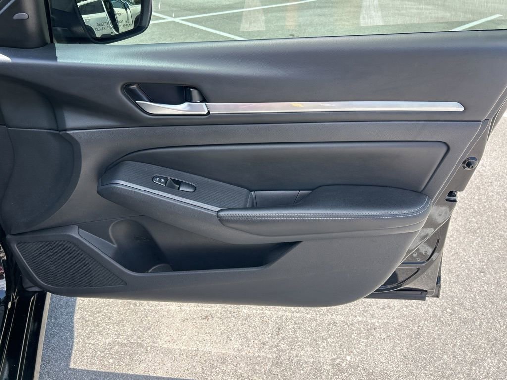 Used 2022 Nissan Altima 2.5 SV FWD image 42