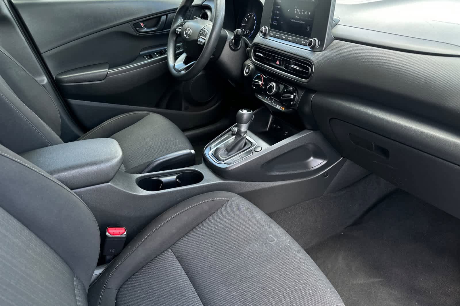 Used 2022 Hyundai Kona SEL image 16