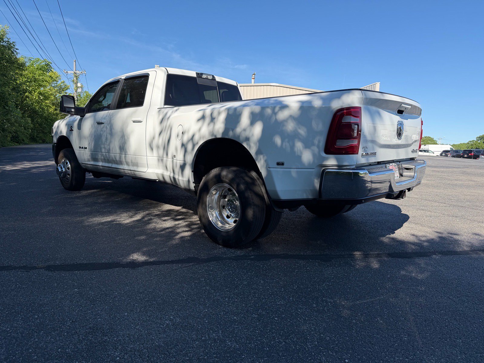 Used 2024 RAM 3500 Laramie AWD/4WD image 9