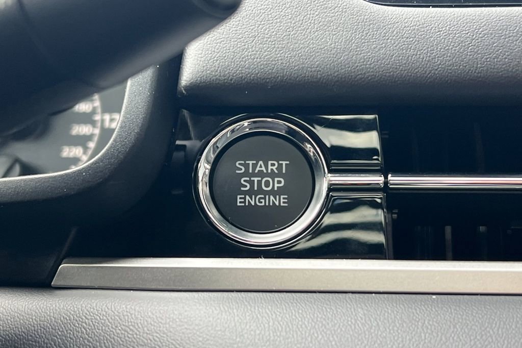 New 2026 Mitsubishi Outlander AWD image 24