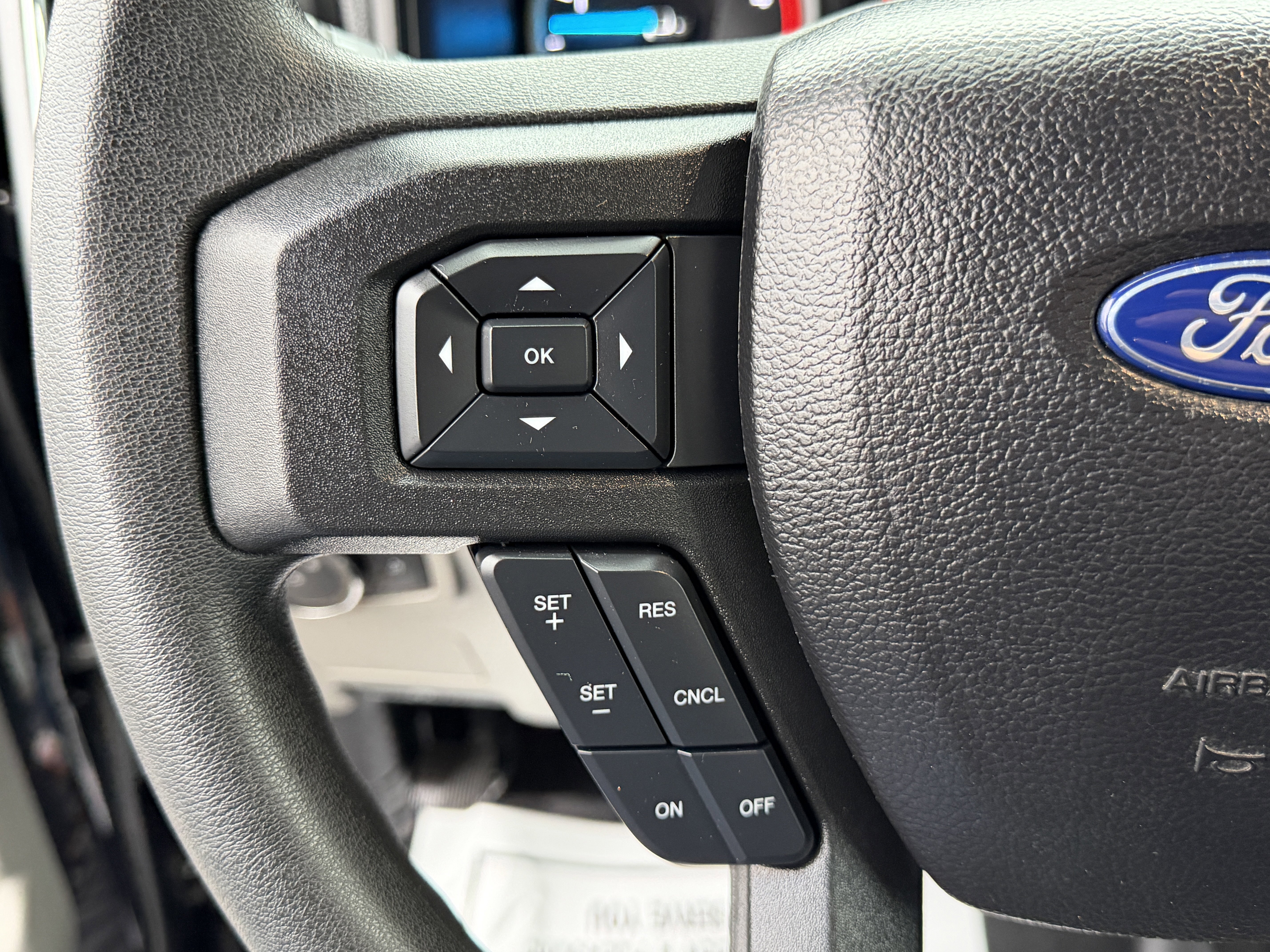 Used 2017 Ford F550 2WD Crew Cab Super Duty image 12