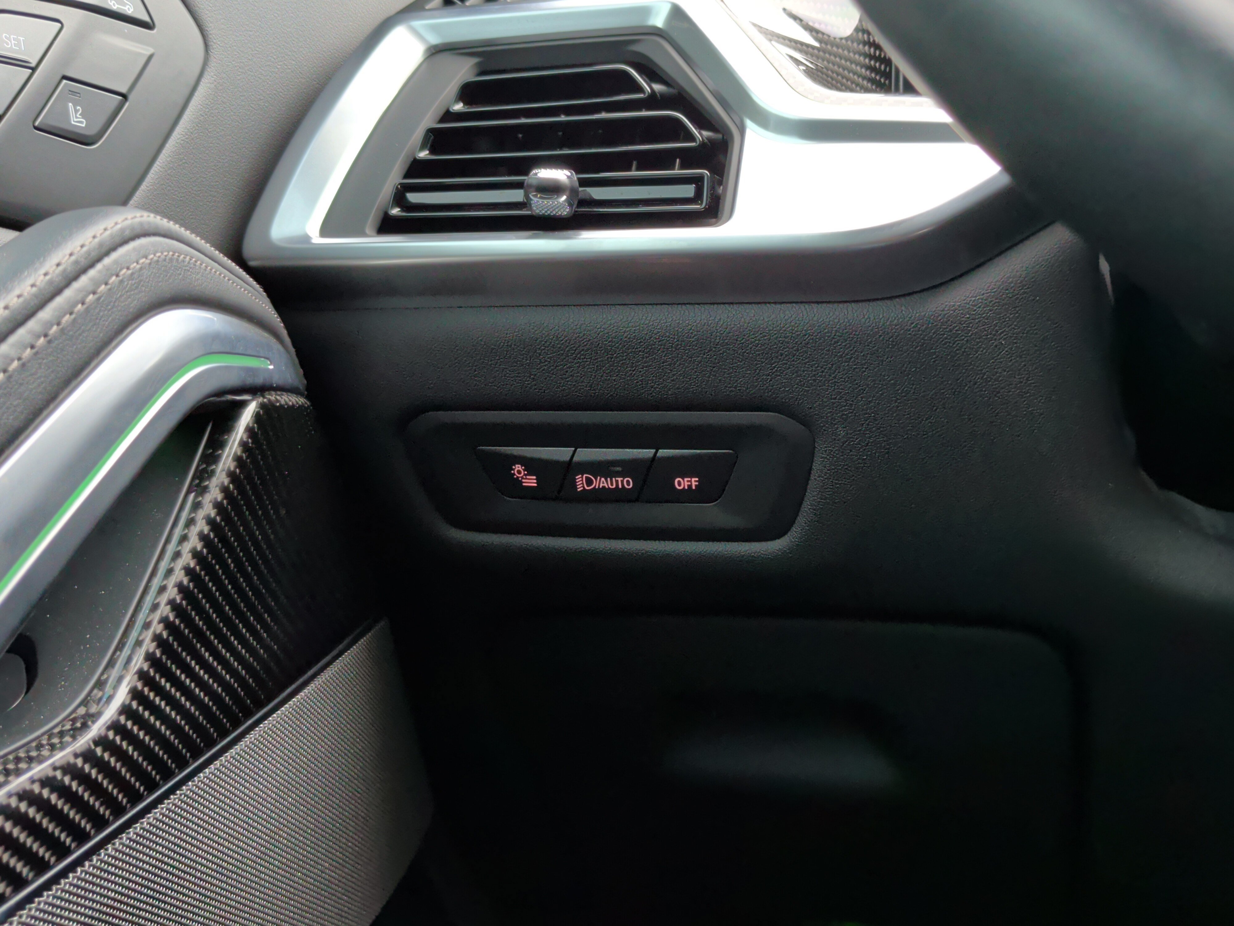 Certified 2024 BMW X6 M60i AWD/4WD image 25